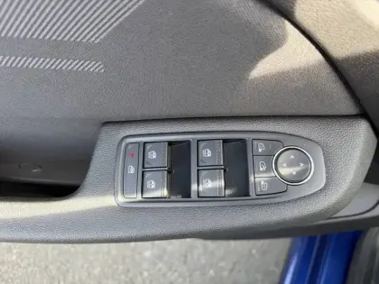 Photo 6 Renault Clio  E-Tech full hybrid 145 ch GSR2