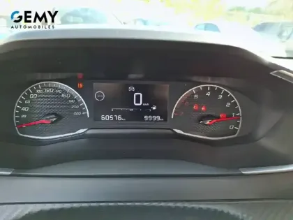 Photo 43 Peugeot 208  PureTech 75 S&S BVM5