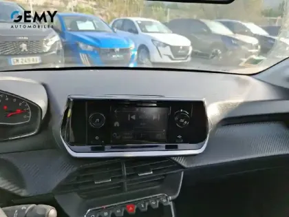 Photo 12 Peugeot 208  PureTech 75 S&S BVM5