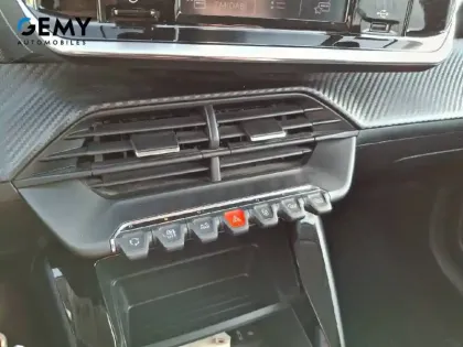 Photo 30 Peugeot 208 Gén. II Ph1 NG Like 5