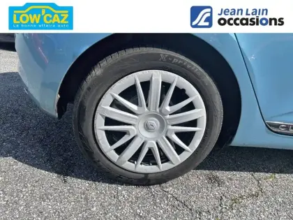 Photo 27 Renault Clio Gén. V (BJA) Ph1 Business 5