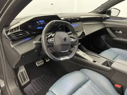 Photo 24 Peugeot 408  PureTech 130 ch S&S EAT8