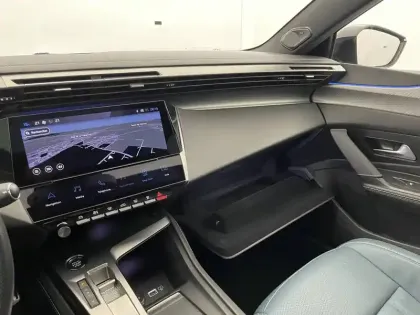 Photo 23 Peugeot 408  PureTech 130 ch S&S EAT8