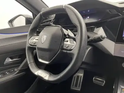 Photo 31 Peugeot 408  PureTech 130 ch S&S EAT8