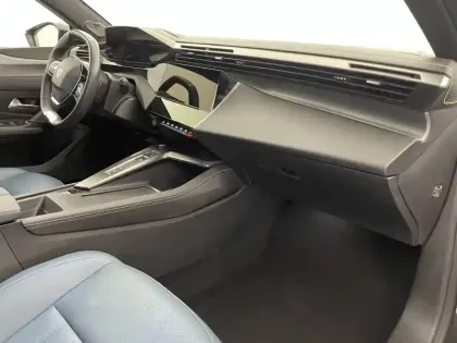 Photo 33 Peugeot 408  PureTech 130 ch S&S EAT8