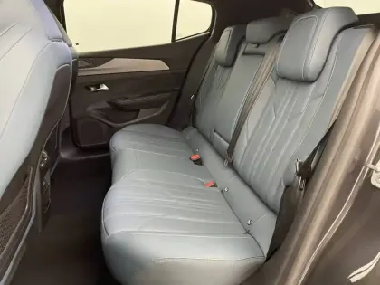 Photo 14 Peugeot 408  PureTech 130 ch S&S EAT8