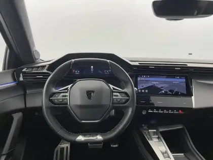 Photo 21 Peugeot 408  PureTech 130 ch S&S EAT8