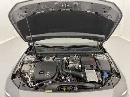 Photo 19 Mercedes CLA  Coupé 250 e Hybrid EQ 8G-DCT