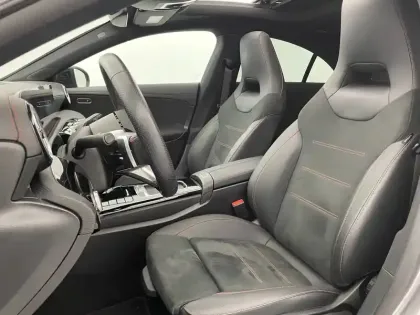 Photo 14 Mercedes CLA  Coupé 250 e Hybrid EQ 8G-DCT