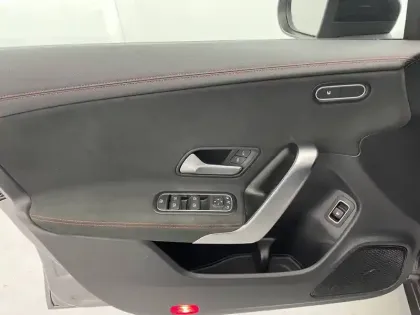 Photo 28 Mercedes CLA  Coupé 250 e Hybrid EQ 8G-DCT