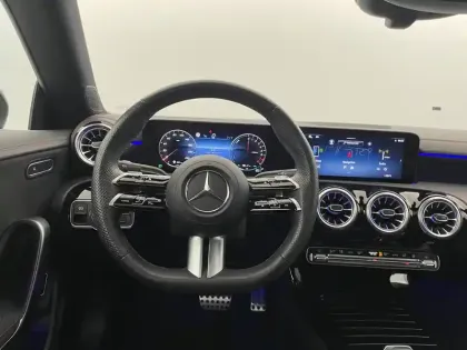 Photo 21 Mercedes CLA  Coupé 250 e Hybrid EQ 8G-DCT