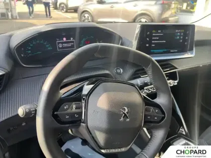 Photo 7 Peugeot 208  Electrique 50 kWh 136ch
