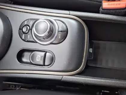 Photo 66 Mini Mini Countryman 125 - 95 ch ALL4 BVA6