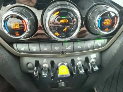 Photo 129 Mini Mini Countryman 125 - 95 ch ALL4 BVA6