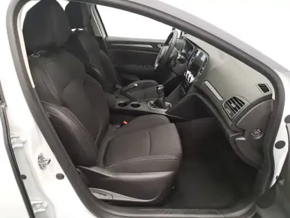 Photo 25 Renault Megane Mégane IV Estate Blue dCi 115 - 21N