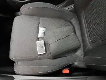 Photo 40 Renault Megane Mégane IV Estate Blue dCi 115 - 21N