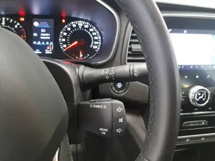 Photo 31 Renault Megane Mégane IV Estate Blue dCi 115 - 21N