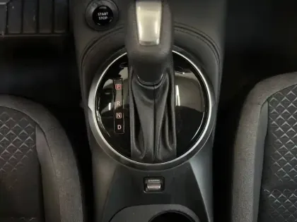 Photo 101 Nissan Juke  HYBRID 143