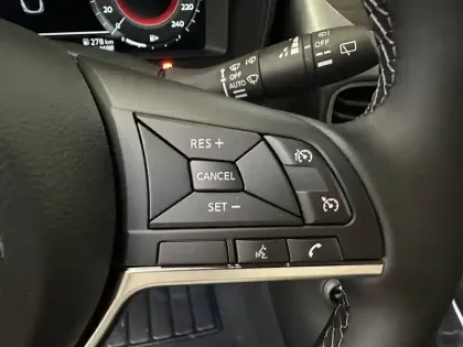 Photo 12 Nissan Juke  HYBRID 143