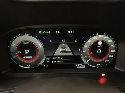 Photo 13 Nissan Juke  HYBRID 143