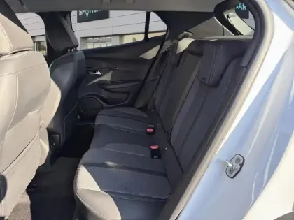 Photo 22 Peugeot 2008  PureTech 130 S&S EAT8 Allure