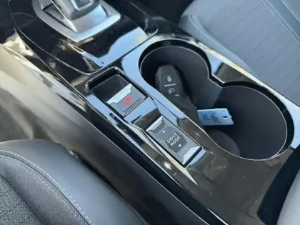 Photo 15 Peugeot 2008  PureTech 130 S&S EAT8 Allure