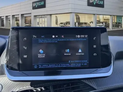 Photo 10 Peugeot 2008  PureTech 130 S&S EAT8 Allure