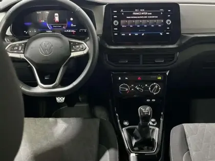 Photo 9 Volkswagen T-cross 1.0 TSI 95 Start/Stop BVM5 VW Edition