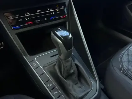 Photo 7 Volkswagen Polo FL 1.0 TSI 116 DSG7 R LINE