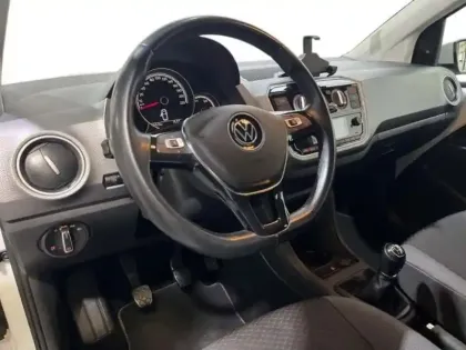 Photo 8 Volkswagen Up ! 2.0 1.0 65 BlueMotion Technology BVM5 Active