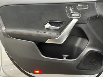 Photo 16 Mercedes Classe A Gén. IV (W177) Ph2 AMG Line 5