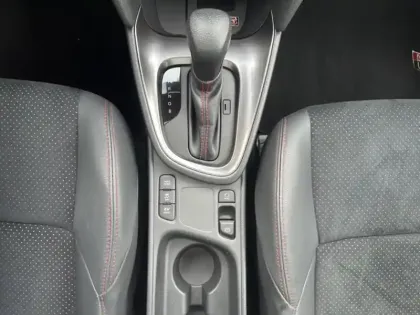 Photo 21 Toyota Yaris Hybride 130h Gr Sport