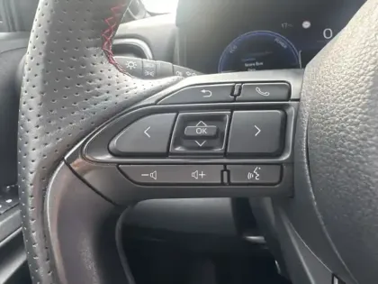 Photo 17 Toyota Yaris Hybride 130h Gr Sport