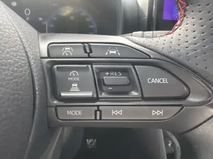 Photo 16 Toyota Yaris Hybride 130h Gr Sport