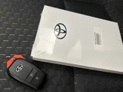 Photo 24 Toyota Yaris Hybride 1.5 HYBRID 130H DESIGN