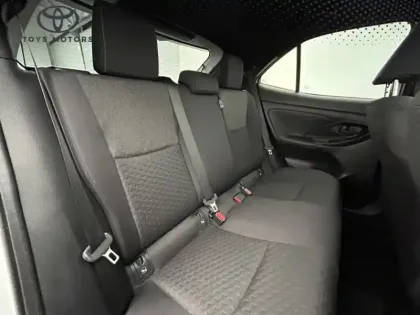 Photo 21 Toyota Yaris Hybride 1.5 HYBRID 130H DESIGN