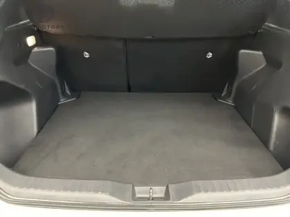 Photo 20 Toyota Yaris Hybride 1.5 HYBRID 130H DESIGN