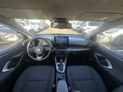 Photo 10 Toyota Yaris Hybride 116h Dynamic