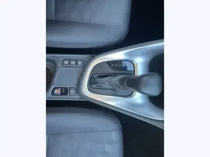 Photo 18 Toyota Yaris Hybride 116h Dynamic