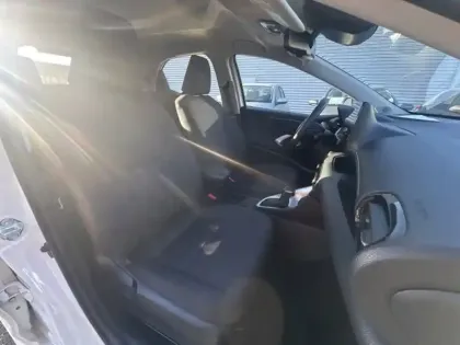 Photo 11 Toyota Yaris Hybride 116h Dynamic