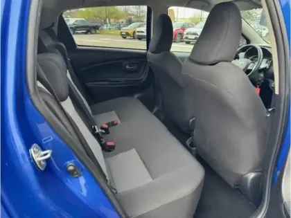 Photo 12 Toyota Yaris 70 VVT-i Design