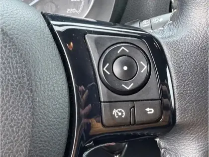 Photo 13 Toyota Yaris 70 VVT-i Design