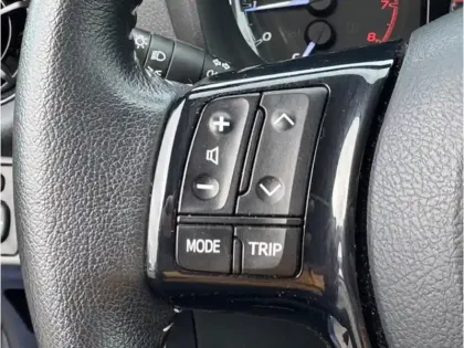 Photo 15 Toyota Yaris 70 VVT-i Design