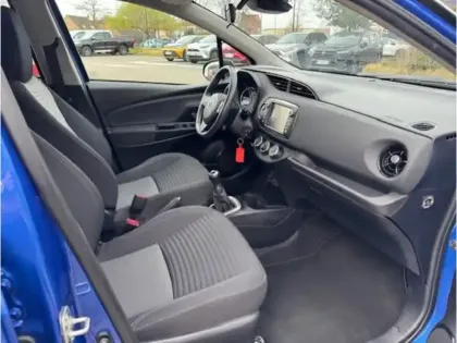 Photo 14 Toyota Yaris 70 VVT-i Design