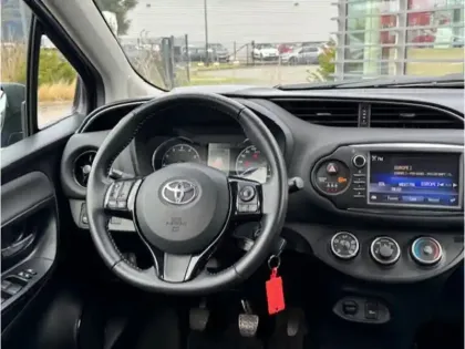 Photo 6 Toyota Yaris 70 VVT-i Design