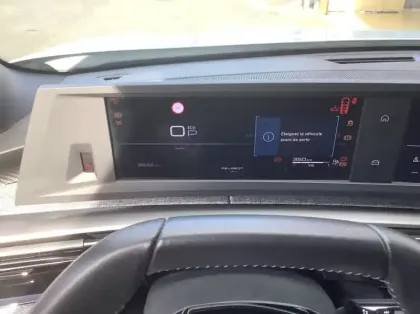 Photo 13 Peugeot 5008 Nouveau Hybrid 145 ch e-DCS6 Allure