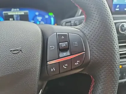 Photo 50 Ford Kuga Gén. III Ph1 ST-Line Business 5