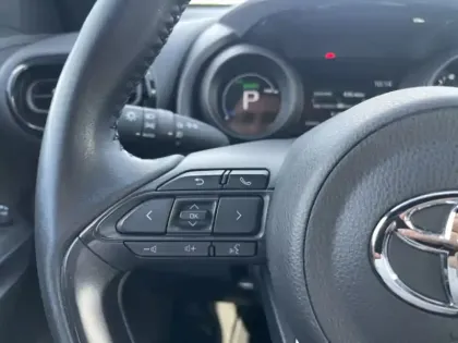 Photo 13 Toyota Yaris Hybride 1.5 HYBRID 116H DESIGN AUTO