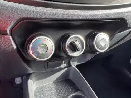 Photo 15 Toyota Aygo 1.0 VVT-i 72 Dynamic