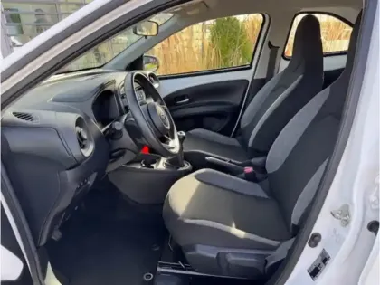 Photo 17 Toyota Aygo 1.0 VVT-i 72 Dynamic